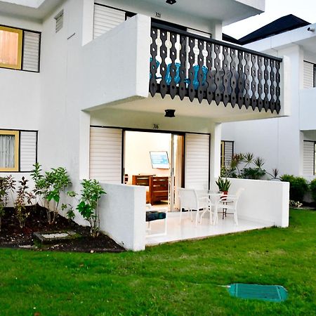 Appartamento 316 Moonshine Bridgetown Esterno foto